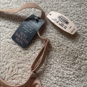 Victoria's Secret Nude Light-Tan Smooth Strap Bra